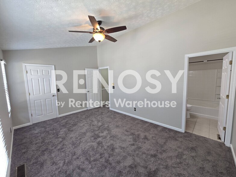 Building Photo - 5533 Strathmoor Manor Cir