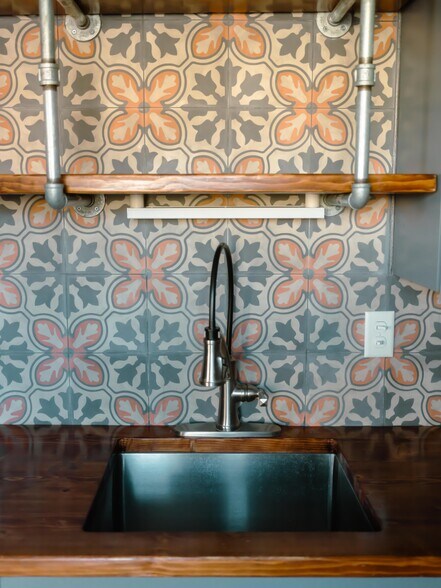 Building Photo - 2500 S Van Buren St