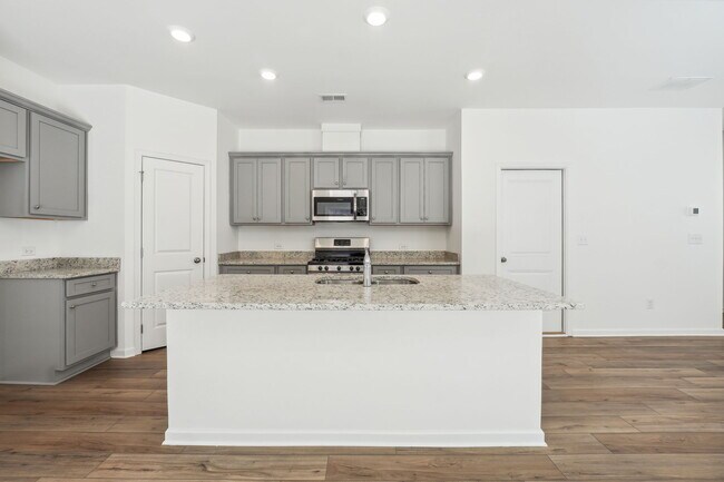 Building Photo - 633 Groover St