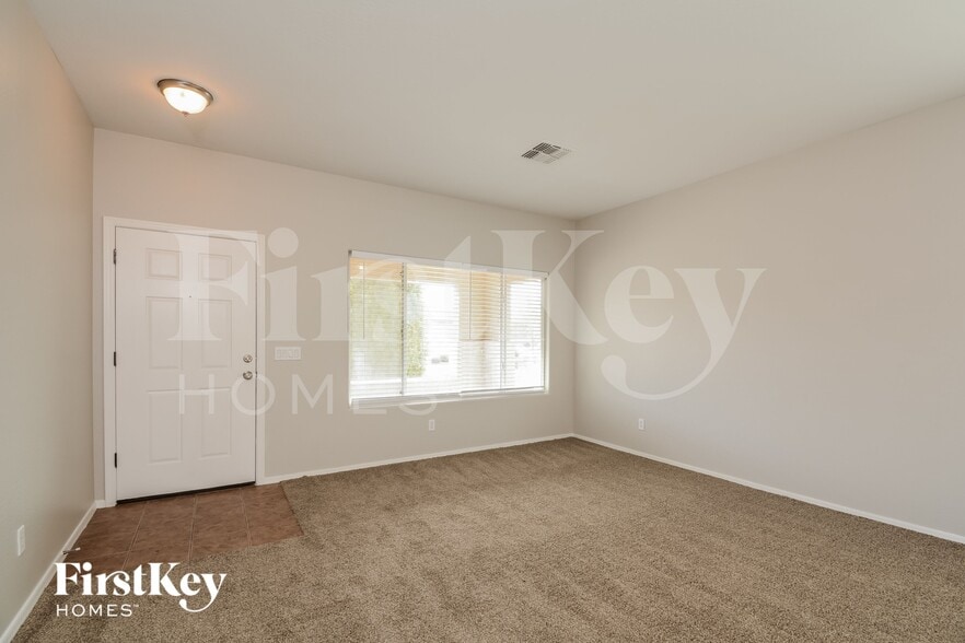 Building Photo - 11614 W Harrison St