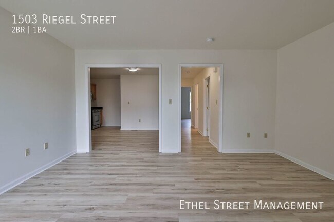 Building Photo - 1503 Riegel St