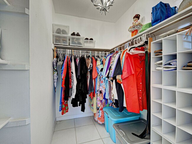 Building Photo - FURNISHED! 2BD/2BA/1CG in Vivienda West - a 55+Community