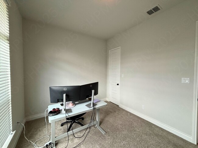 Building Photo - 1808 Durham Pk