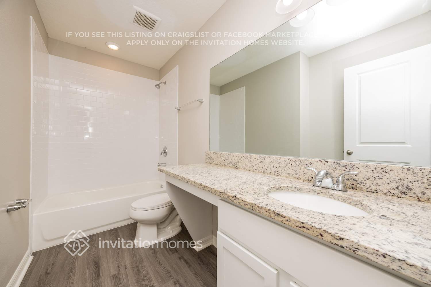 Building Photo - 10619 Laguna Plains Dr