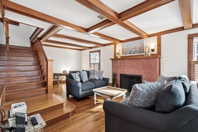 Building Photo - 54 Osborne Ave