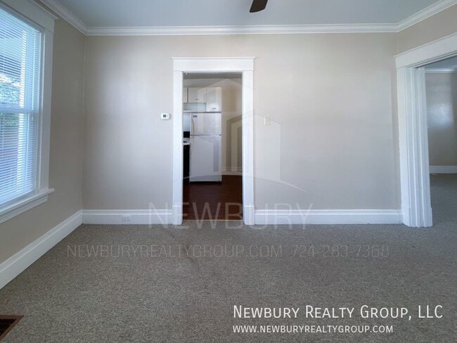 Building Photo - 317 Wilson Ave