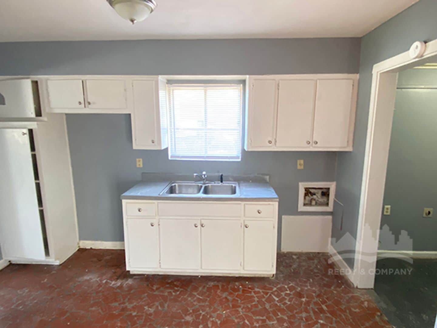 Building Photo - 2463 Brewster Ave
