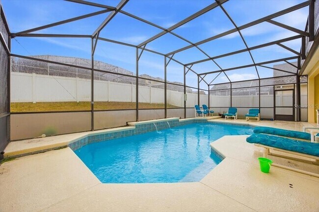 Building Photo - 227 Bonville Dr