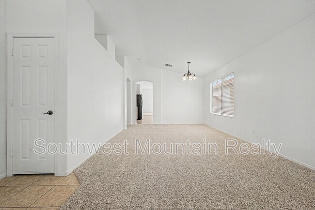 Building Photo - 1237 W Fruit Tree Ln