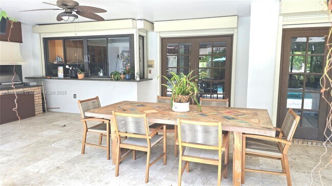 Building Photo - 15305 SW 74th Ct