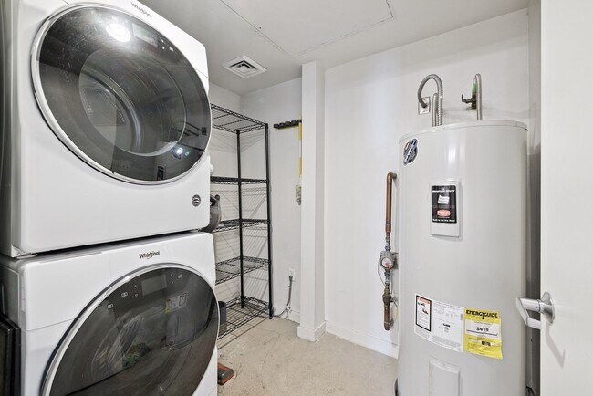 Building Photo - Condo In Artisan Lofts - Phoenix Midtown