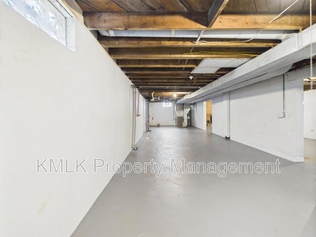 Building Photo - 2644 Kilgore St