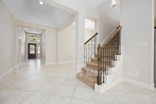 Building Photo - 115 Pine Crest Cir
