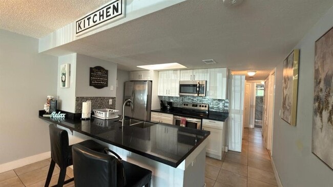 Building Photo - 5009 Laguna Bay Cir