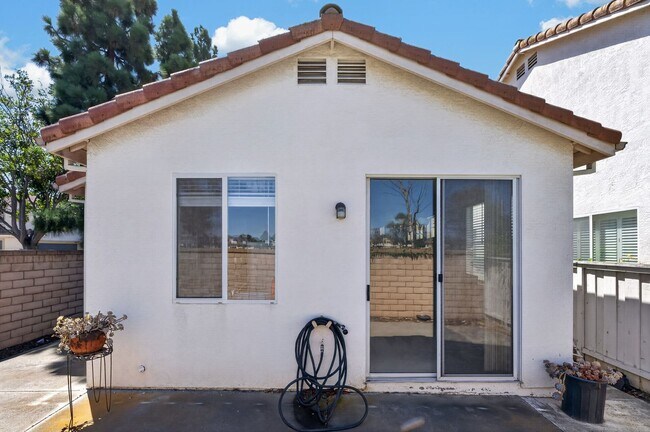 Building Photo - 8291 Gold Coast Dr