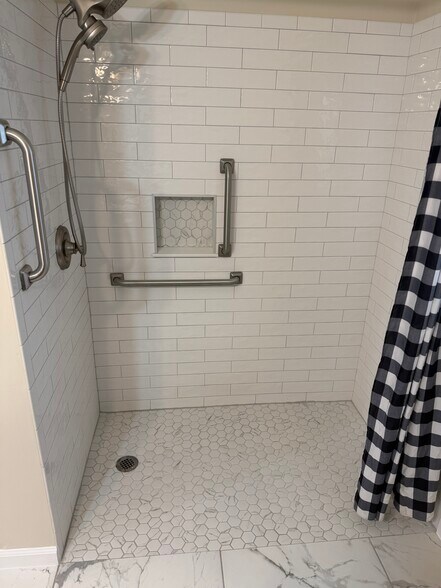 Building Photo - 3 Melbourne Ln