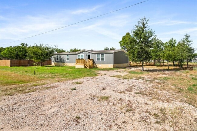 Building Photo - 265 Hershal Ln
