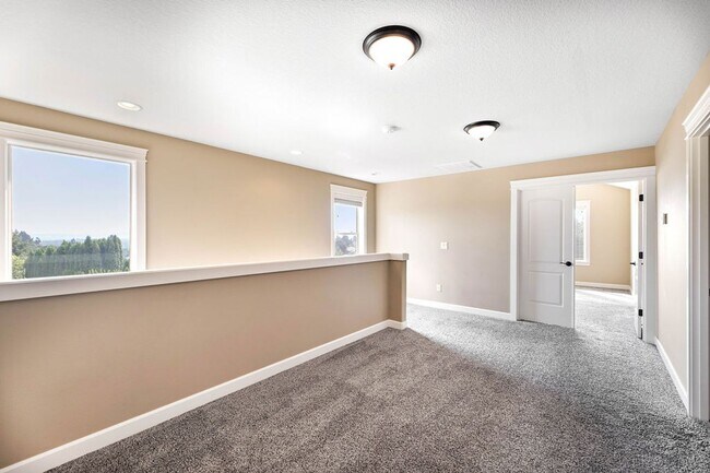 Building Photo - Beautiful Gated Fisher’s Landing Townhome with 4 Bedrooms, Gas Fireplace & Central AC