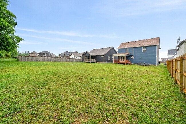 Building Photo - 180 Sambar Dr