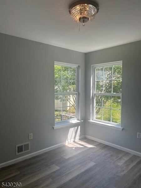 Building Photo - 305 Winding Hill Dr