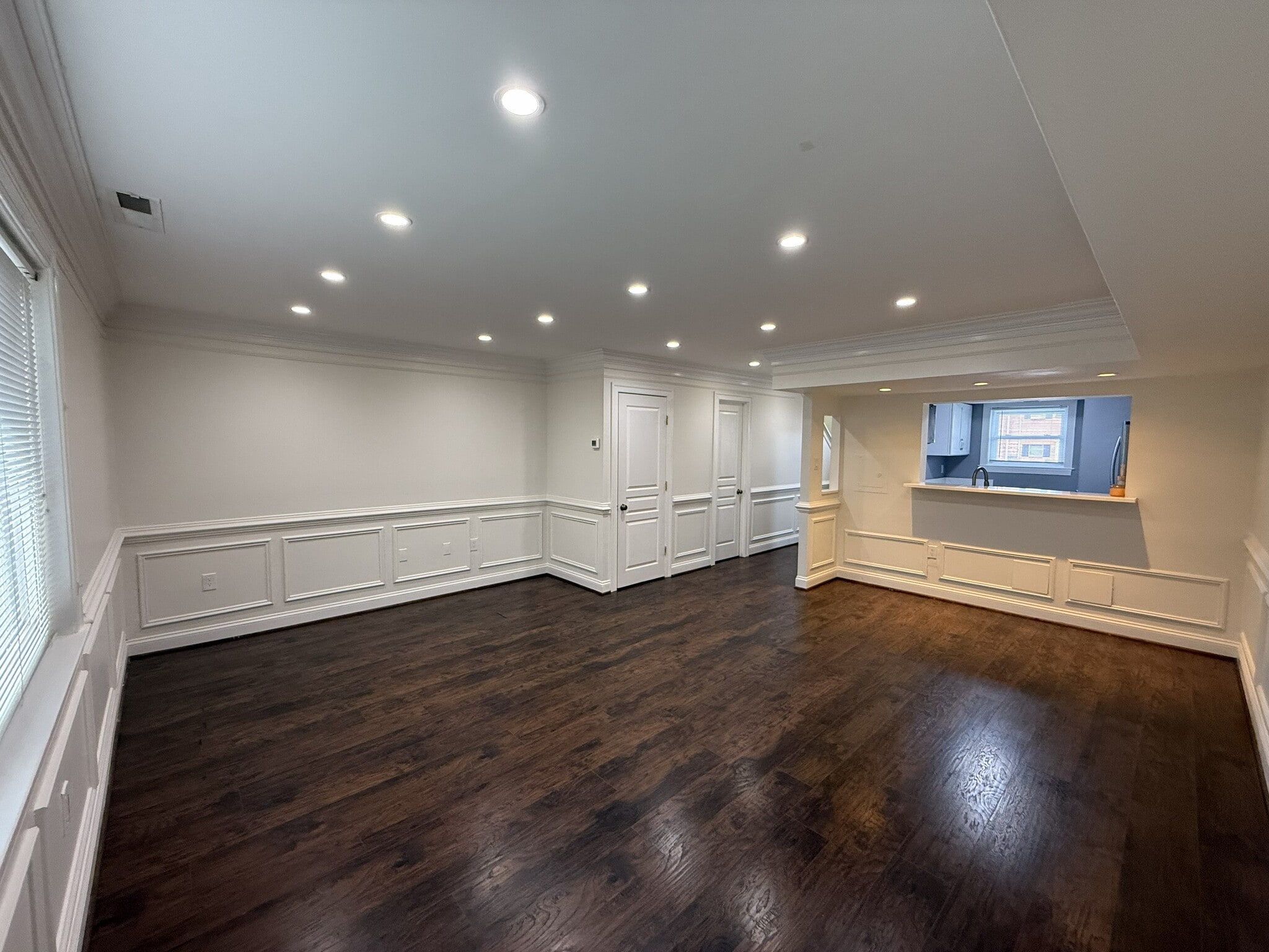 Building Photo - 5909 Mayflower Ct