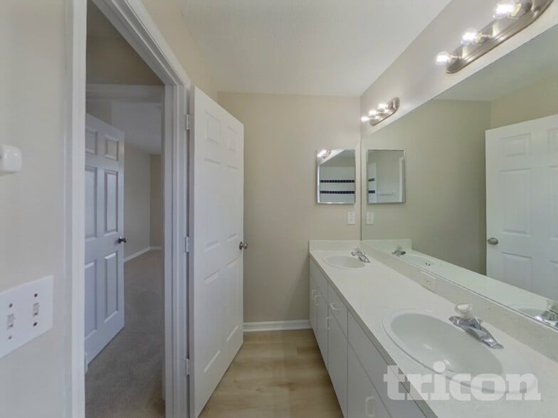 Building Photo - 8306 Moccasin Trail Dr