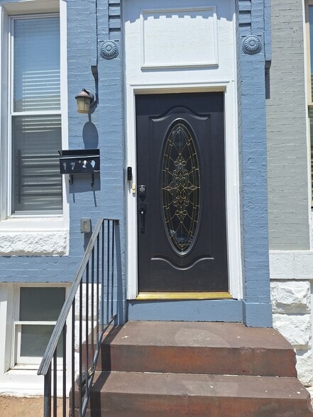 Primary Photo - 1729 Druid Hill Ave