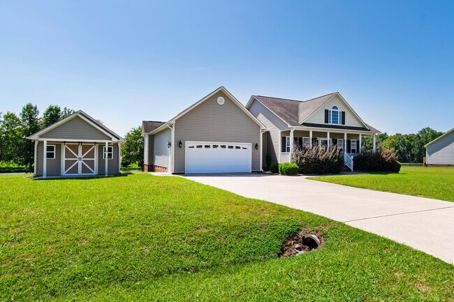 Building Photo - 147 Watersedge Ln