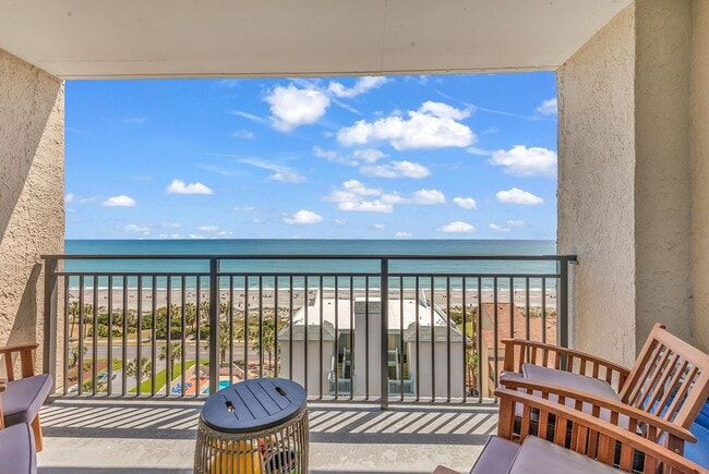Building Photo - Winter Rental in Myrtle Beach! Unbeatable Ocean View! Perfect location! Beautifully clean!
