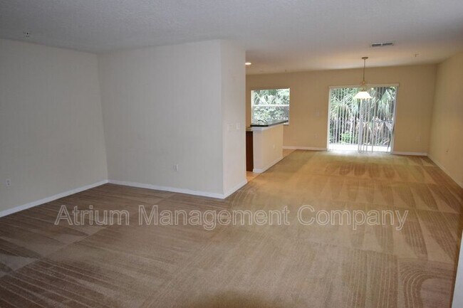 Building Photo - 331 Freedom's Ring Dr