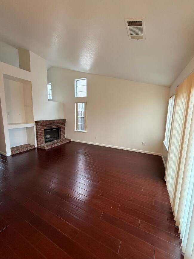 Building Photo - Travis School Distrcit