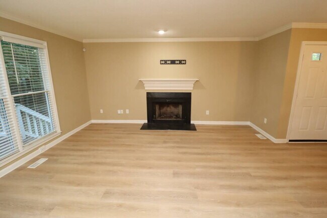 Building Photo - Best Value in Apex! Charming 3BR Half-Duplex Near Downtown