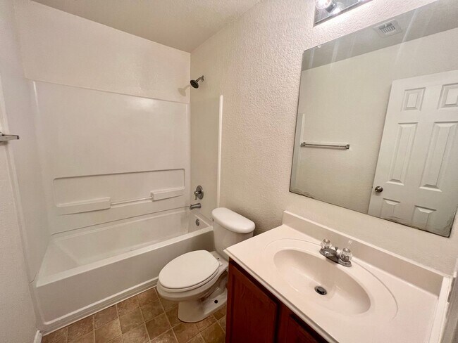 Building Photo - Charming 3BR Home in Kensington Ranch Near Cibolo Creek!