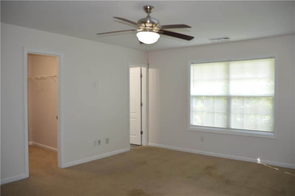 Building Photo - 3072 Cedar Glade Ln NE