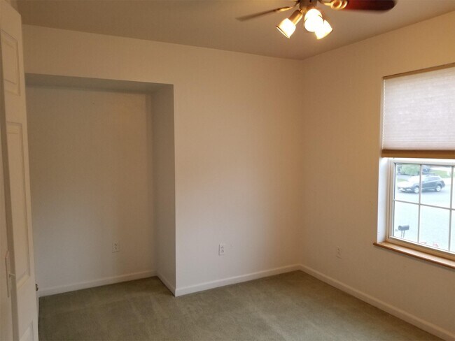 Building Photo - 1408 Wyoming St