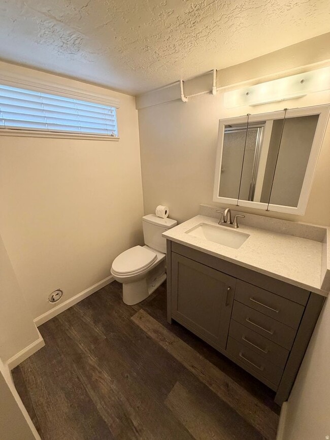Building Photo - Ideally Located in the Heart of Murray
