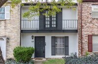 Building Photo - 6427 Wurzbach Rd