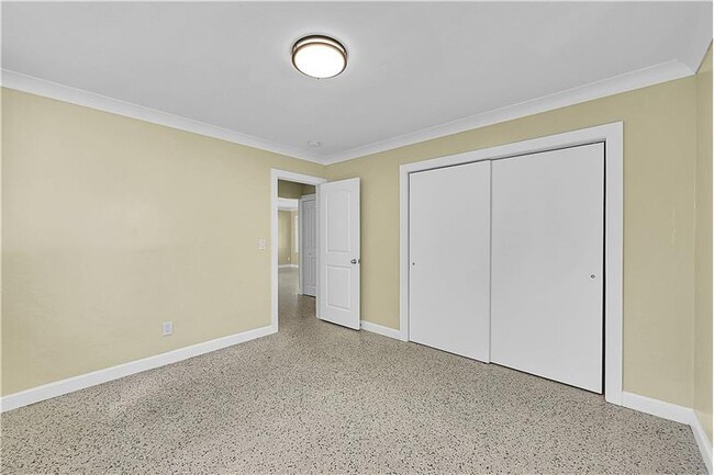 Building Photo - 260 NW 48th Ct