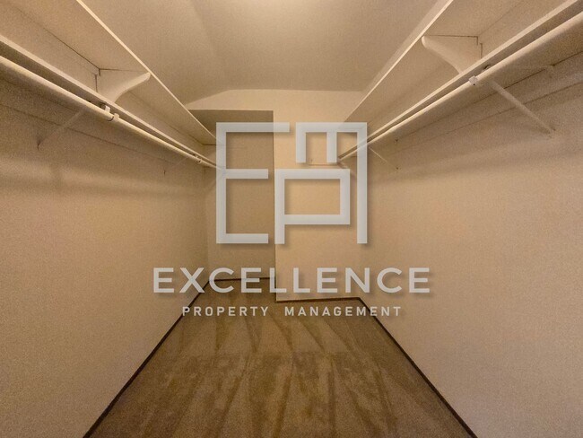 Building Photo - 1809 Mccluhan Way
