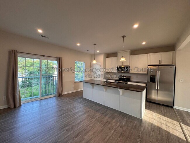 Building Photo - 8604 Red Canyon Way