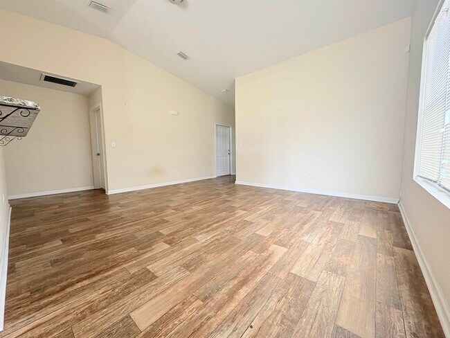 Building Photo - 6529 Rivers Bank Way