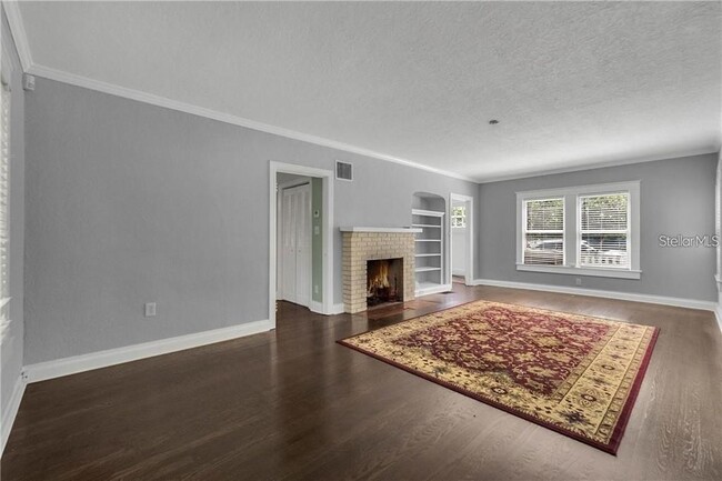 Building Photo - 728 N Summerlin Ave