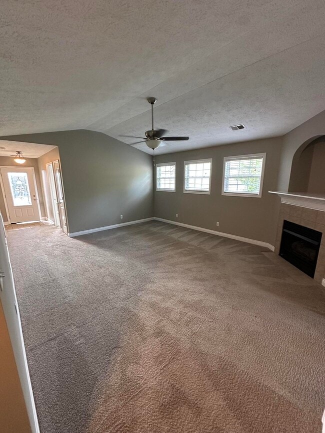 Building Photo - 106 Bluegrass Beat Cove