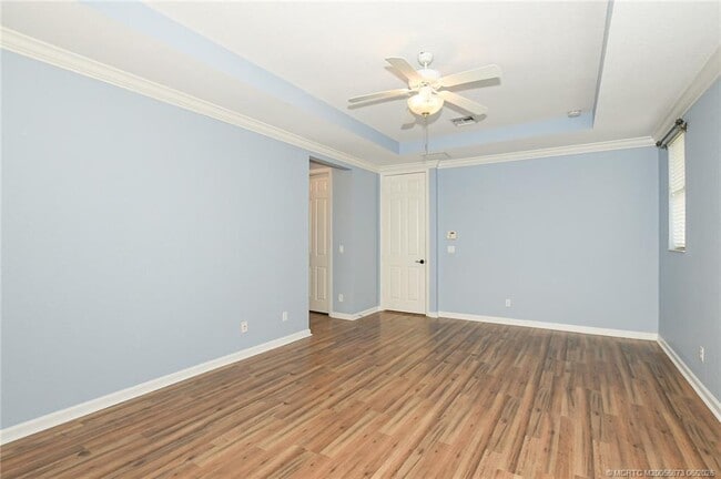 Building Photo - 2206 SW Cape Cod Dr