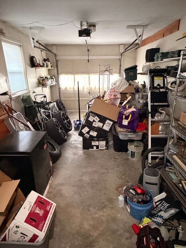 Building Photo - Spacious 3BD/2BA Single Family Home in Metairie.