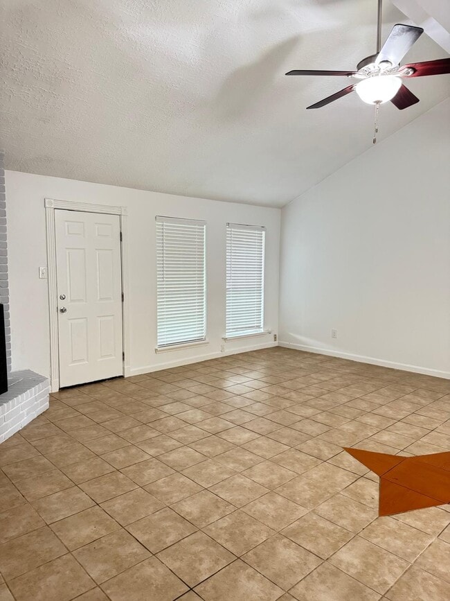 Building Photo - 13427 Rampchester Ln