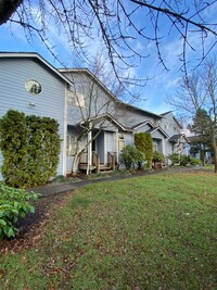 Building Photo - 6304 Barstow Ln SE