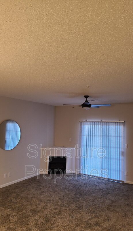 Building Photo - 9410 Links Ln