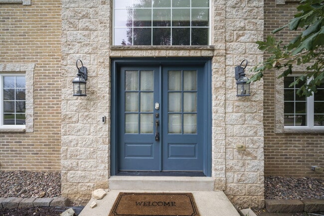 Building Photo - N54W16164 Westwind Dr