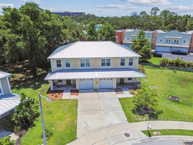 Building Photo - 587 Shady Grove Dr